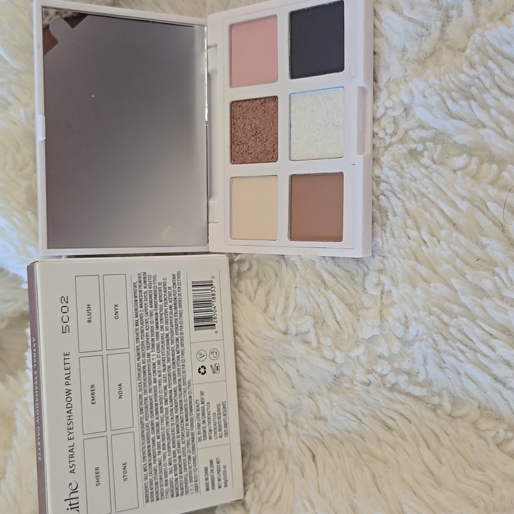 Lithe Radiant Eyeshadow Palette - Pink, Gold, White, Black, Brown - Picture 6 of 7